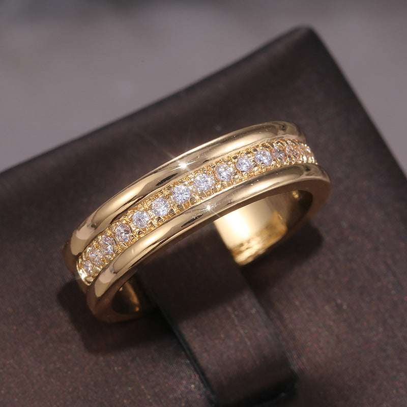 Bague en strass argenté dorés, plaquées cuivre
